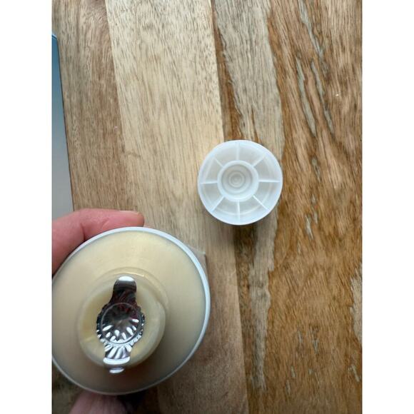 Avon Skin So Soft Fresh & Smooth Warm ElSensation Shave Cream, 4.2 fl oz, In Box - Picture 5 of 6